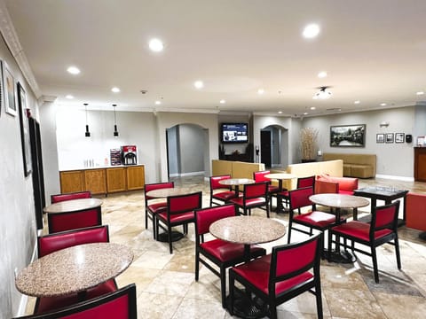 Shared lounge/TV area