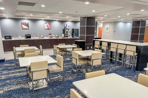 Wingate by Wyndham Panama City Area Lynn Haven Hotel in Lynn Haven