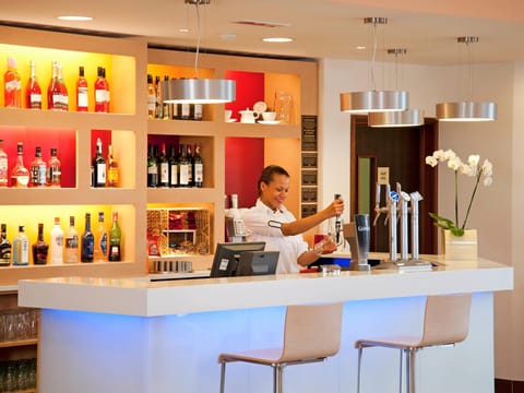 Bar/lounge