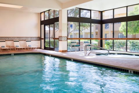 Courtyard by Marriott San Francisco Airport Hotel in San Bruno