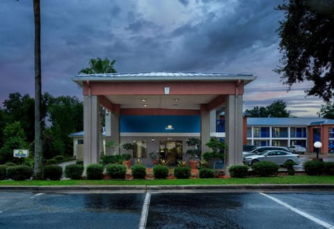 Days Inn by /Wyndham Chipley Hotel in Alabama