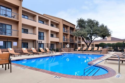Courtyard by Marriott Dallas Northwest Hotel in Farmers Branch