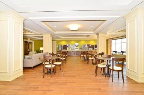 Hawthorn Extended Stay by Wyndham Dickinson Hotel in North Dakota