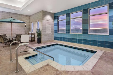 Hawthorn Extended Stay by Wyndham Dickinson Hotel in North Dakota