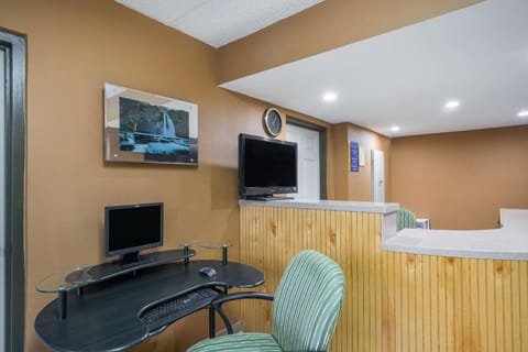 Days Inn by Wyndham Hurricane Mills Hotel in Tennessee