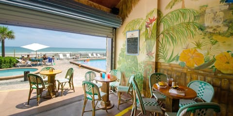 Daytona Beach Oceanside Inn - Adults Only Inn in Daytona Beach Shores