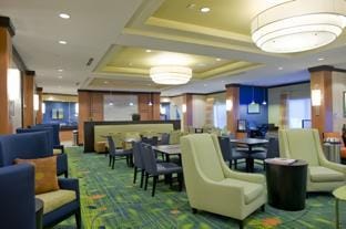 Fairfield by Marriott Inn & Suites Columbus Hotel in Columbus
