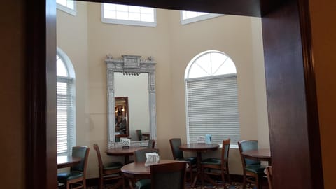 Knights Inn - Grand Forks, ND Motel in Grand Forks