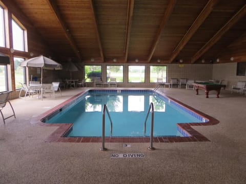 Super 8 By Wyndham Davenport Hotel in Davenport