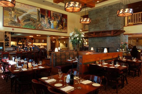 Heathman Lodge Hotel in Vancouver