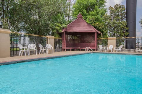 Days Inn by Wyndham Denham Springs-Baton Rouge East Hotel in Mississippi