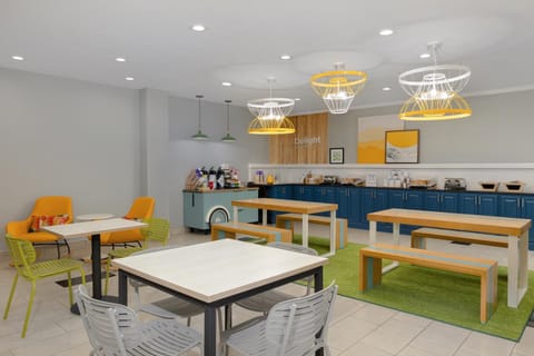 Spark by Hilton Evansville East, IN Hotel in Evansville