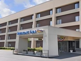 Baymont by Wyndham Janesville Hotel in Janesville