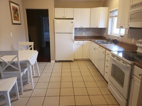 Travelodge by Wyndham Traverse City MI Hotel in Traverse City