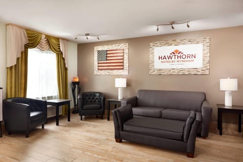 Hawthorn Extended Stay by Wyndham Saint Robert Hotel in Saint Robert