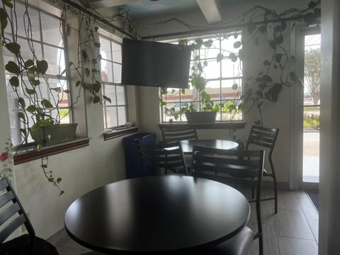 Super 8 By Wyndham La Marque Tx/Texas City Area Hotel in La Marque