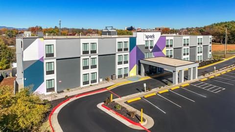 Spark by Hilton Harrisonburg University Area Hotel in Harrisonburg