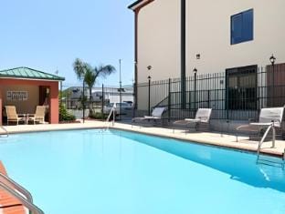 Days Inn by Wyndham LaPlace- New Orleans Hotel in LaPlace