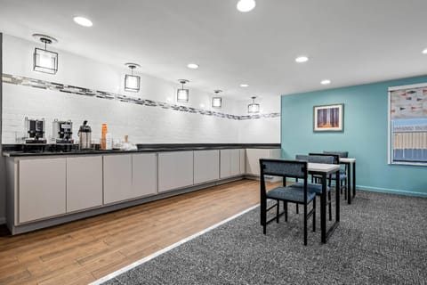 MainStay Suites Decatur River City Hotel in Decatur