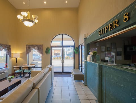 Super 8 By Wyndham Hammond Hotel in Hammond