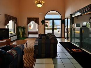 Super 8 By Wyndham Hammond Hotel in Hammond