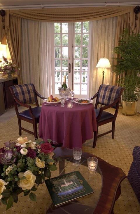 The Hotel Colorado Hotel in Glenwood Springs