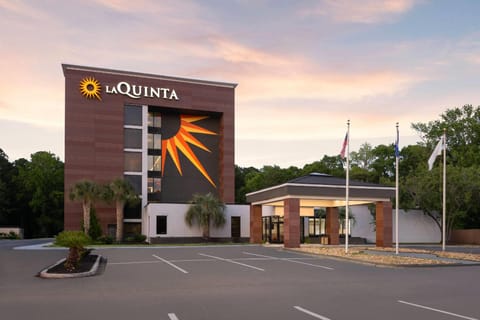 La Quinta Inn & Suites by Wyndham Myrtle Beach Hotel in Carolina Forest