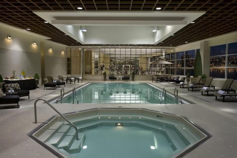 Caesars Windsor - A Caesars Rewards Destination Hotel in Windsor