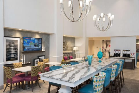 Hampton Inn & Suites Chicago/Schaumburg Hotel in Schaumburg