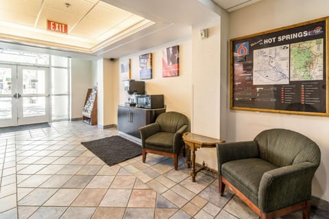 Econo Lodge Hot Springs South Hotel in Hot Springs