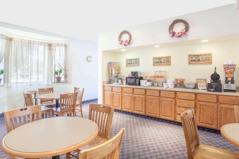 Super 8 By Wyndham Cobleskill Ny Hotel in Capital District, NY, USA