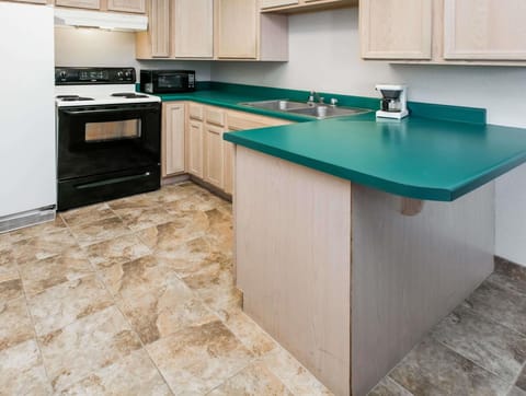 Microtel Inn & Suites by Wyndham Oklahoma City Airport Hotel in Oklahoma City