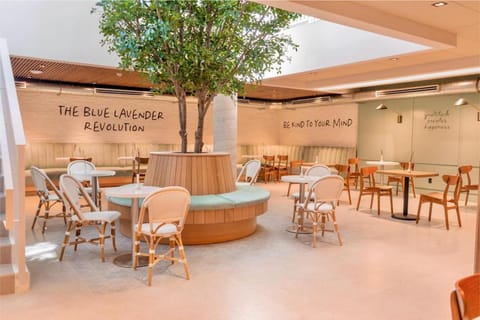 Nassau Suite Hotel Hotel in Flamingo Lummus