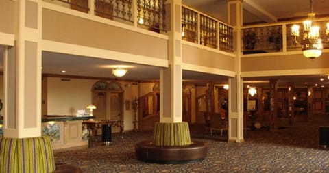 Chateau Hotel and Conference Center Hotel in Normal