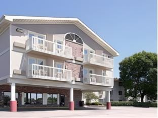 Baymont by Wyndham Rochester Mayo Clinic Area Hotel in Rochester