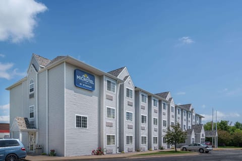 Microtel Inn by Wyndham Onalaska/La Crosse Hotel in La Crosse