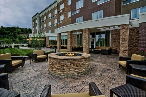 Courtyard by Marriott Bridgeport Clarksburg Hotel in Bridgeport