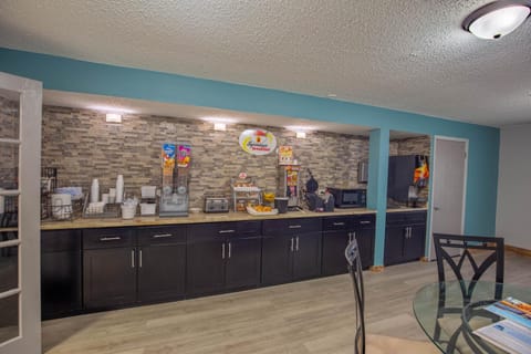 Super 8 by Wyndham Rockford I-90/Casino District Hotel in Cherry Valley