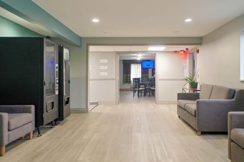 Super 8 by Wyndham Rockford I-90/Casino District Hotel in Cherry Valley