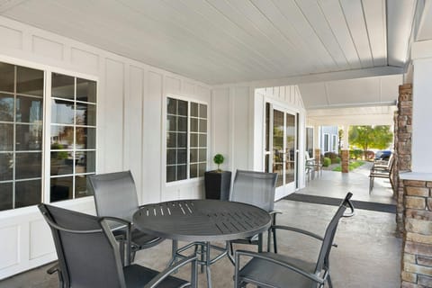 Fairfield by Marriott Inn & Suites Wheeling-St. Clairsville, OH Hotel in Ohio