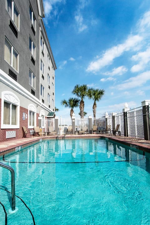 Country Inn & Suites by Radisson, St. Petersburg - Clearwater, FL Hotel in Pinellas Park