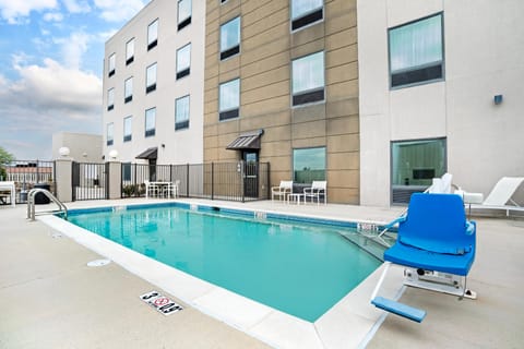 Comfort Inn & Suites Slidell - New Orleans Area Hotel in Slidell