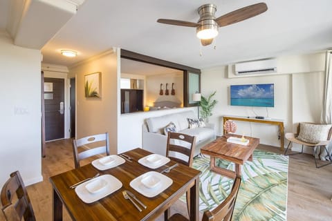 Regency on Beachwalk Waikiki by OUTRIGGER Apartment hotel in Honolulu