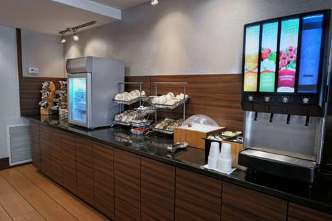 Fairfield by Marriott Inn & Suites Charleston North/Ashley Phosphate Hotel in Goose Creek