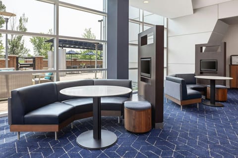 Courtyard by Marriott Minneapolis Maple Grove/Arbor Lakes Hotel in Maple Grove