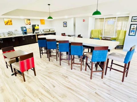 Comfort Inn & Suites Montgomery East Carmichael Rd Hotel in Montgomery