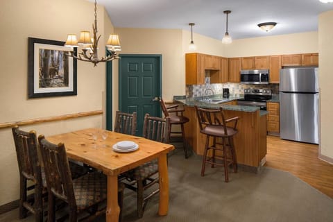 Great Wolf Lodge - Wisconsin Dells Wi Lodge in Lake Delton