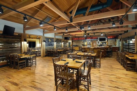 Great Wolf Lodge - Wisconsin Dells Wi Lodge in Lake Delton