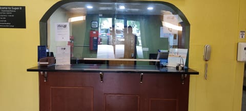 Super 8 By Wyndham Champaign Hotel in Champaign