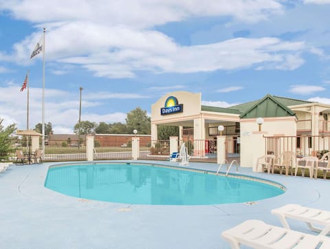 Days Inn by Wyndham Eufaula AL Hotel in Eufaula
